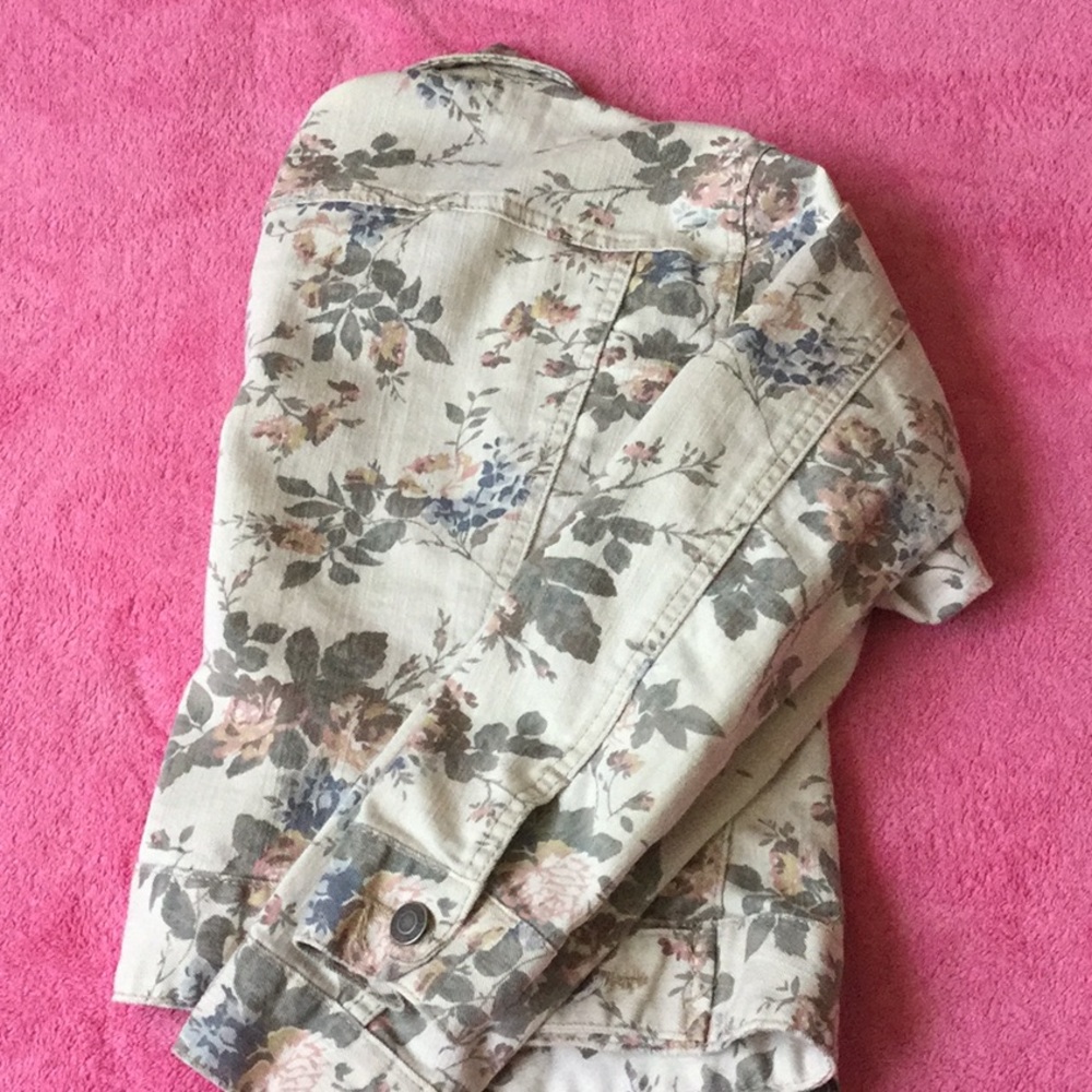 Jean Jacket - Picture 3 of 3